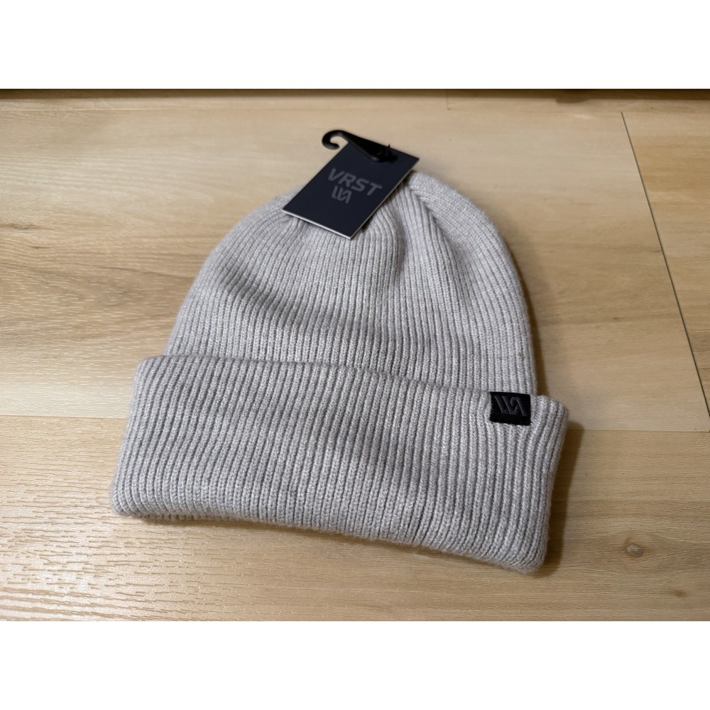 NWT Mens VRST Ribbed Beanie Hat Cap Light Heather Gray Soft New